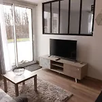 Le Cocon A L Oree Du Bois Apartmán
