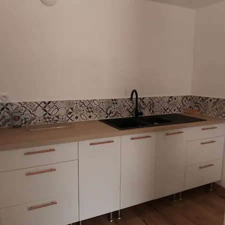 Studio24 Apartment
