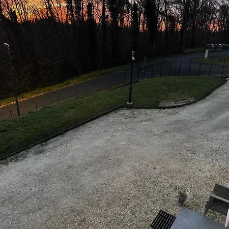 아파트 Studio24 트레리작